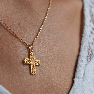 croix-or-vitrail-laudate